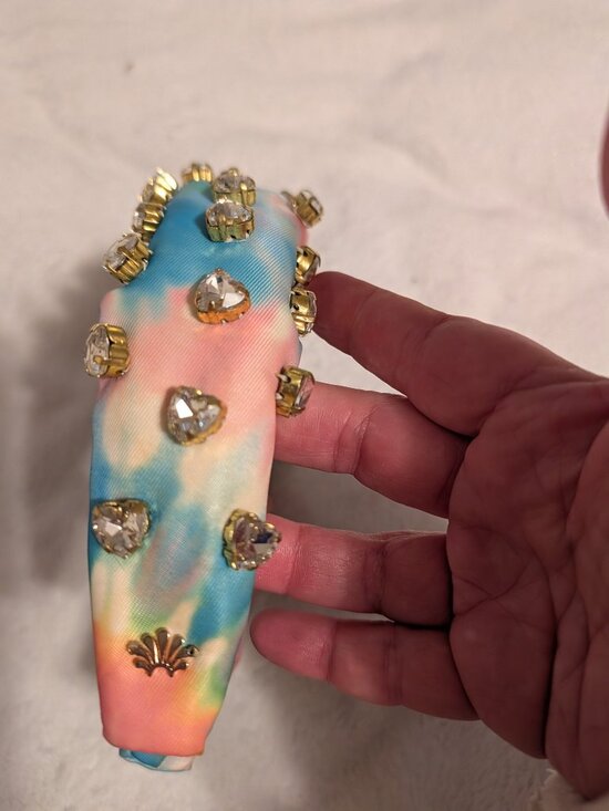 Lele SadoughiX Stoney Clover  Tie-dye with heart shaped stones